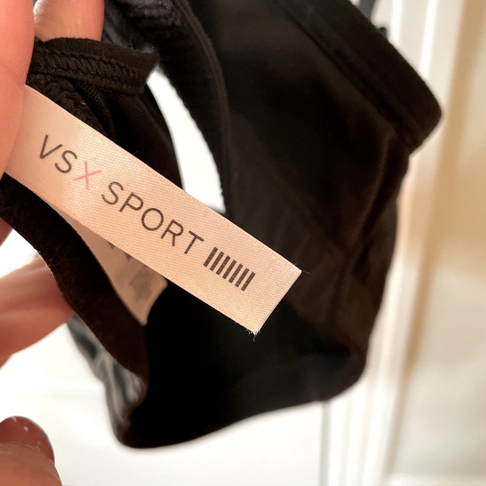 Victoria’s Secret x Sports Bra